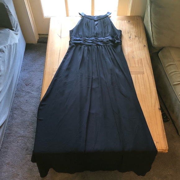 Midnight Blue Floor Length Gala Halter Dress - Picture 4 of 5